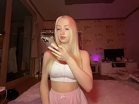 Aangell7777 online show from April 12, 3:59 pm