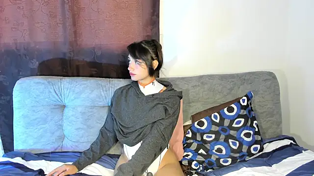 shy nanami online show from April 18, 11:56 am