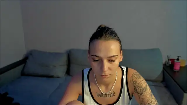 AnnaMized online show from February 12, 12:45 am