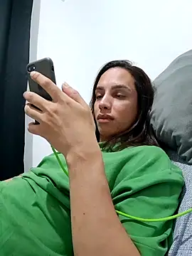 ofjuliaa online show from May 1, 12:25 am