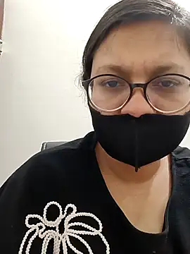 piryasharma005 online show from March 4, 8:37 pm