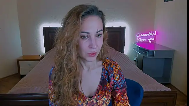 wise ava online show from March 29, 10:53 pm