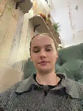 peachshadee online show from February 22, 4:08 pm