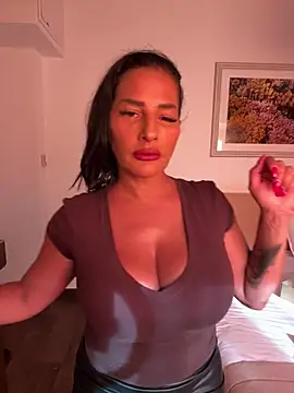 Maya-www online show from April 17, 3:58 pm