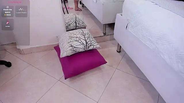 tatikanyx online show from March 25, 1:25 pm