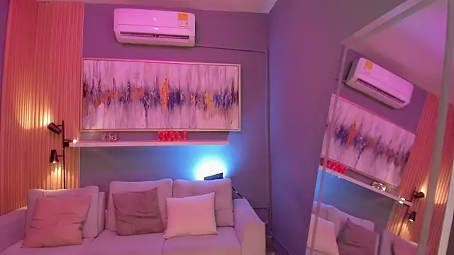 lilian vergara online show from April 8, 7:49 pm