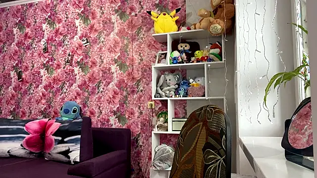 TraciBallena online show from February 5, 12:19 pm