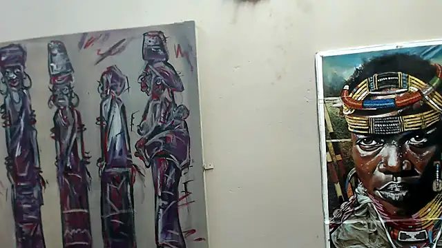 TallDivaNoir online show from March 27, 8:37 am