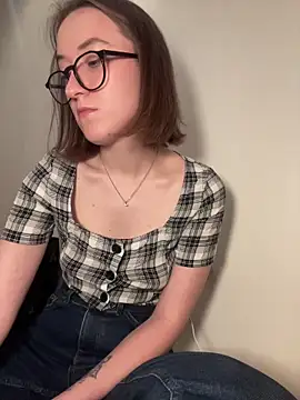 Persephone Kore online show from July 8, 3:14 pm