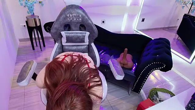 Lilith tayylor online show from April 19, 3:28 am