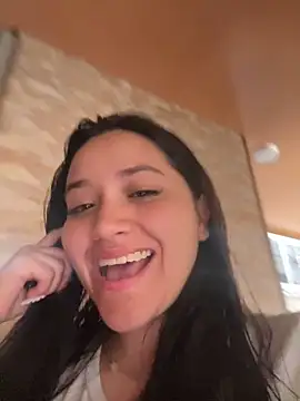 Veronica Wins  online show from February 20, 6:20 pm