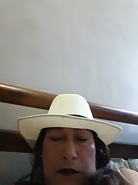 PatriciaGrajales online show from July 18, 2:52 pm