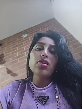 LunaRouuse  online show from June 3, 10:59 pm