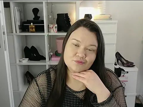 HollyDanceSoul online show from March 14, 7:42 am