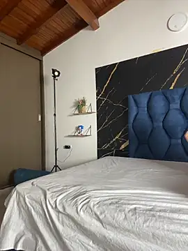 uncontrolled fire online show from March 28, 7:46 pm