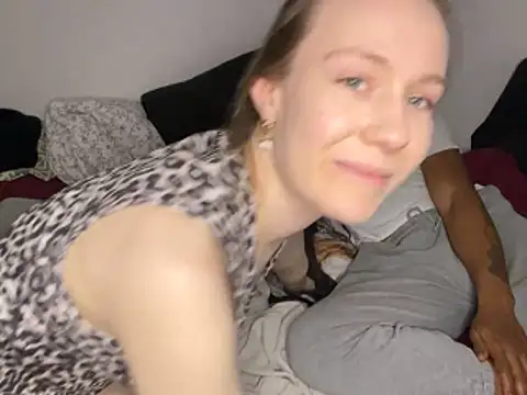 midnight ballerina  online show from March 10, 9:19 pm