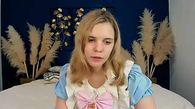 ALZA AZURE online show from April 8, 10:17 am