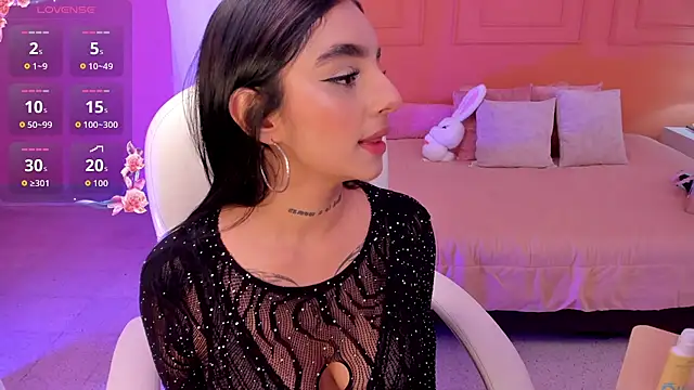 Abriil cutee online show from August 8, 10:40 pm