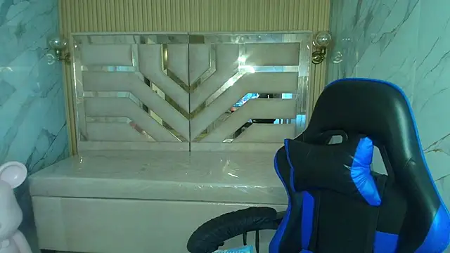 katalina r  online show from March 6, 3:34 am