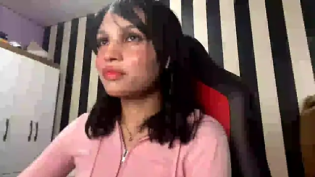 CheriseKurtzeborn online show from January 17, 9:00 pm