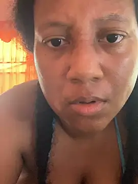 Eirondra valeen online show from July 14, 2:22 pm