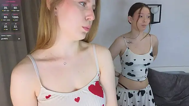 TessieNoffsinger online show from April 5, 3:27 am