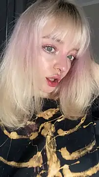 aka Blonde online show from July 30, 10:38 am