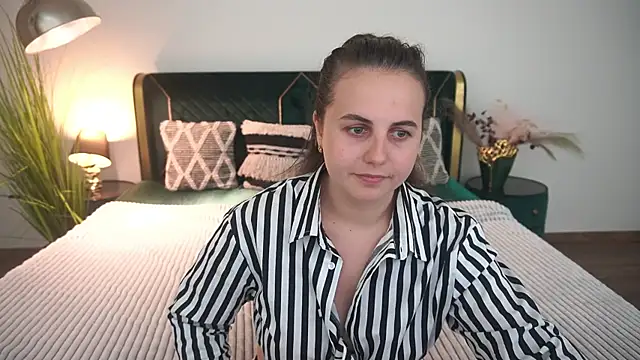 MikaFoxy online show from July 11, 8:09 pm