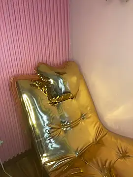 PrettyHamaica online show from February 1, 9:46 pm