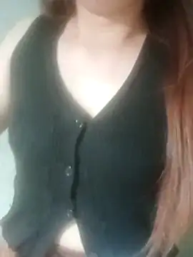 jjennyyy online show from May 17, 10:36 am