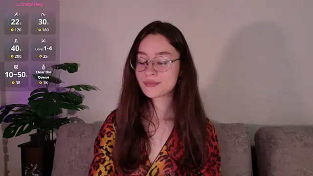 classy     online show from July 4, 4:25 pm