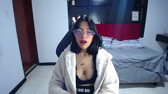 Kittie nala  online show from January 11, 7:30 pm