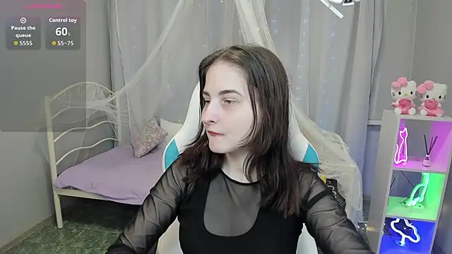 KiraDuvall online show from April 12, 5:38 pm