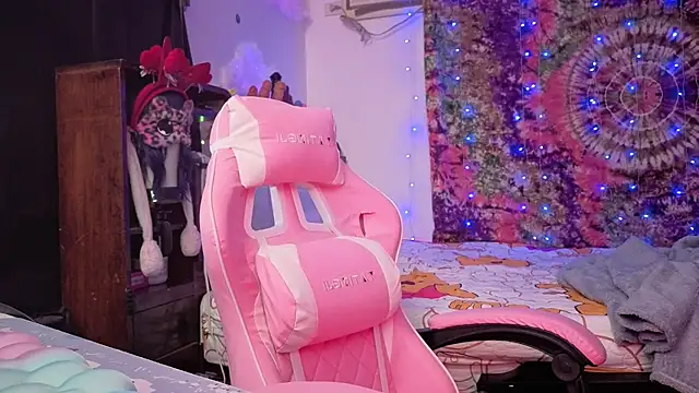 25sweetlilbunny online show from February 24, 4:11 am