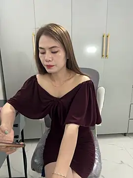 Llabi2k online show from April 10, 8:15 pm