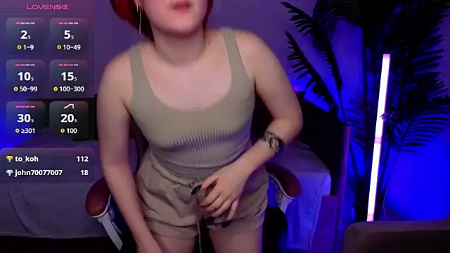 Ellie Heavenly online show from April 2, 1:52 pm