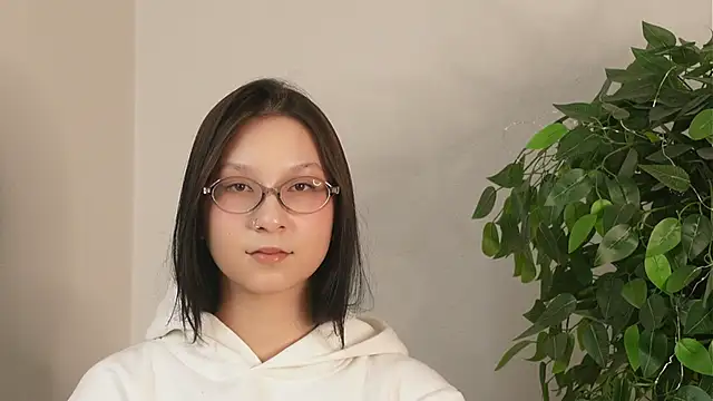 CecilaHilgers online show from January 15, 8:20 am