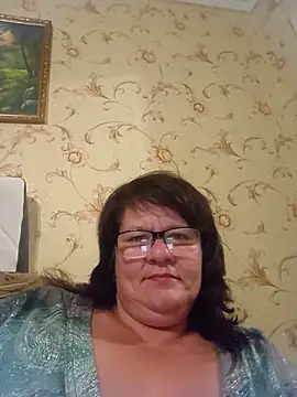 NysiOlsen online show from June 26, 9:38 pm