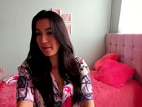 talia mystic online show from June 6, 2:01 pm