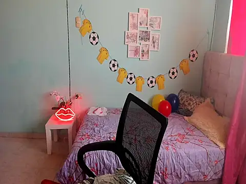 talia mystic online show from June 20, 1:03 pm
