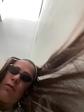 Pretty  Milf online show from March 7, 6:15 pm