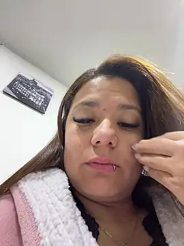 Pretty  Milf online show from March 15, 9:55 am