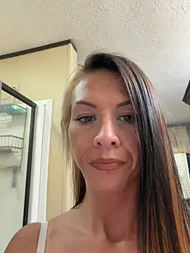 tastemecaroline online show from April 14, 4:29 pm