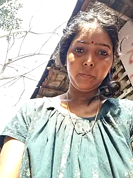 riyadas554321 online show from February 3, 4:43 am