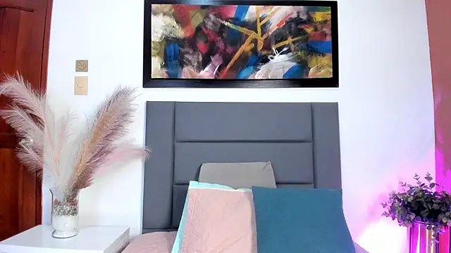 TessaMonroee online show from March 7, 6:26 pm