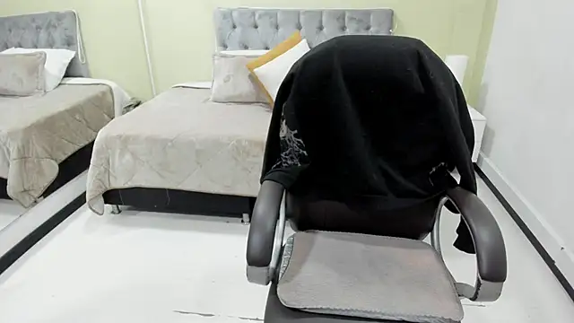 Bela Craxkerr online show from February 3, 12:43 pm