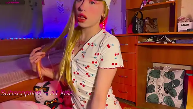 miss barbie111 online show from February 14, 3:36 pm