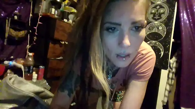 allymoon1369 online show from May 9, 7:54 am