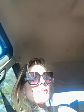 allymoon1369 online show from May 23, 2:10 am