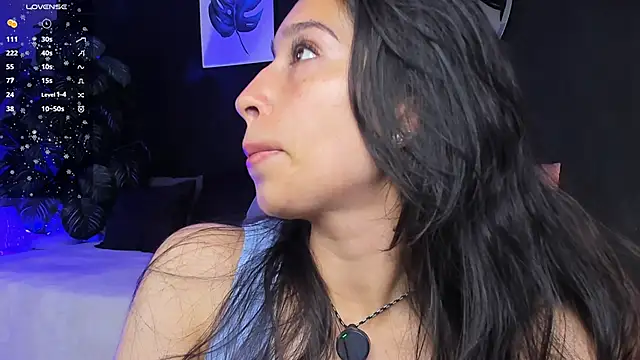 Noaah25  online show from February 11, 3:30 am